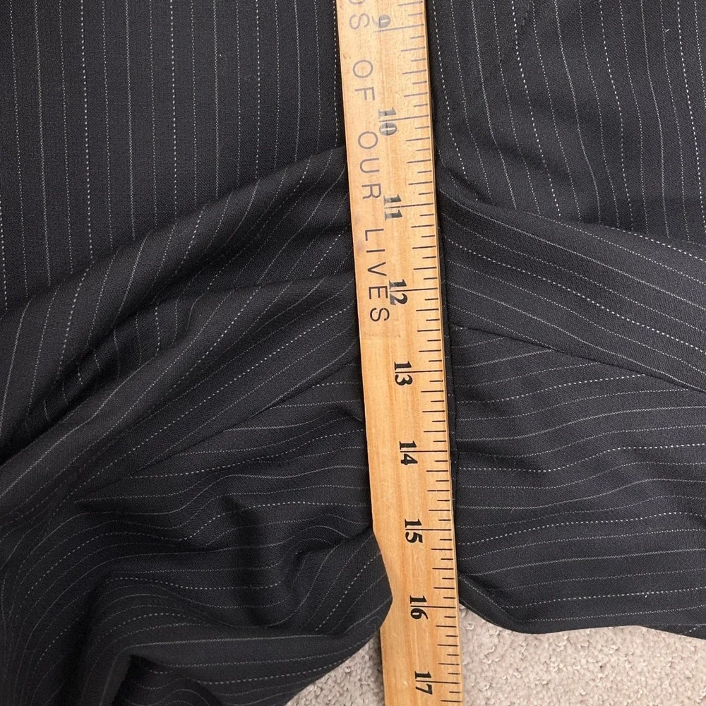 Jones New York Suit Mens 44R 40W Black Pinstripe 3-Button Formal Classic Wool